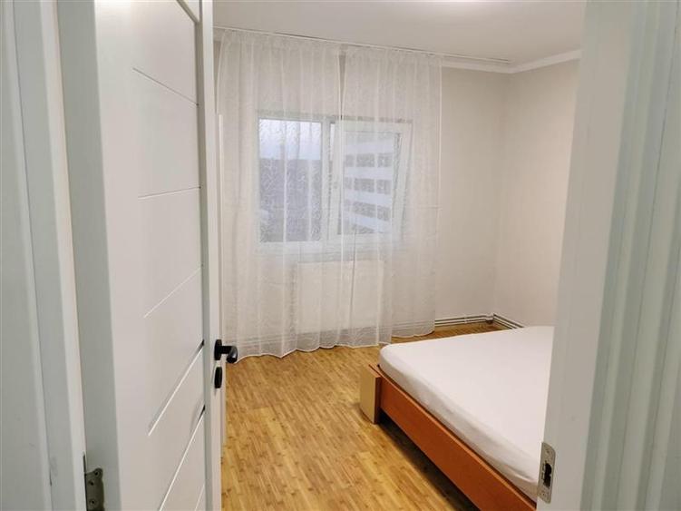 Apartament cu 2 camere semidecomandat, mobilat în Zorilor