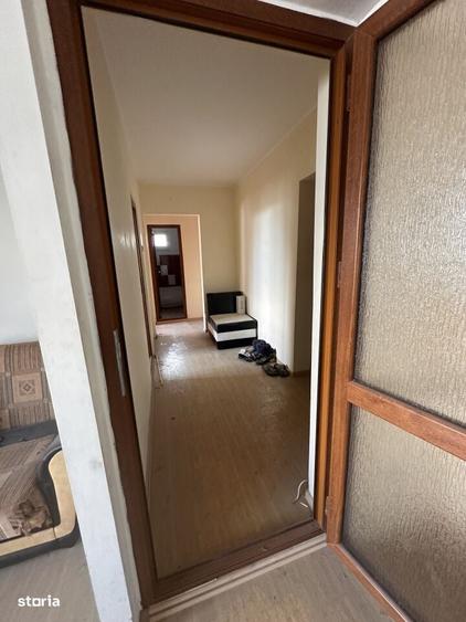 Apartament cu 2 camere decomandat în Micro 20