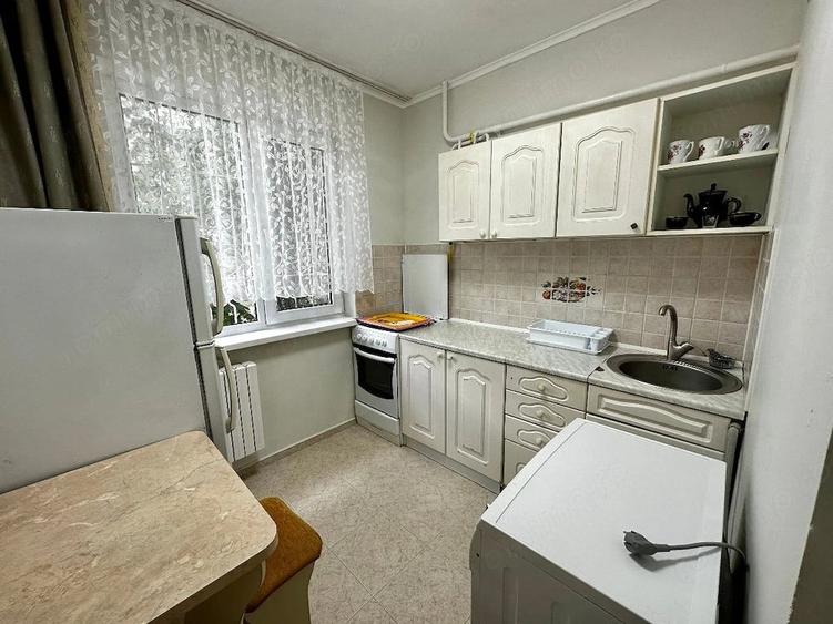 Apartament cu 2 camere decomandat în Giulești