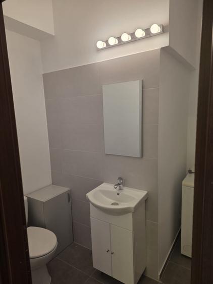 Apartament cu 3 camere decomandat, mobilat în Pipera