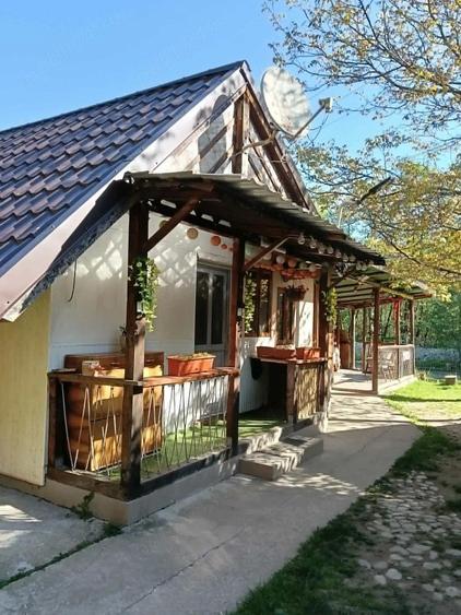 Casă cu Teren 820 Mp în Malaia