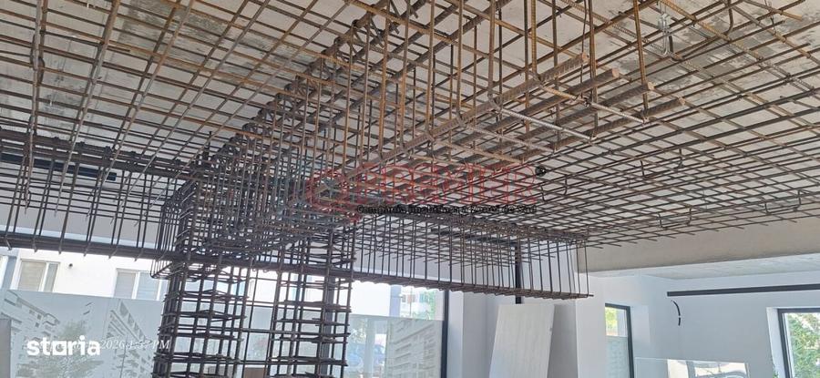 Apartament cu 5 camere în Metalurgiei