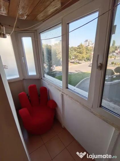 Garsonieră decomandată în Brâncoveanu