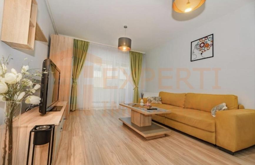 Apartament cu 2 camere decomandat, mobilat în Mamaia-Sat