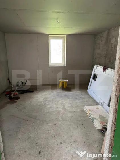 Casă cu 2 camere cu Teren 1500 Mp în Moșnița Nouă