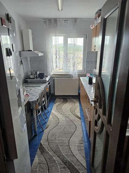 Apartament cu 2 camere semidecomandat în Victoriei