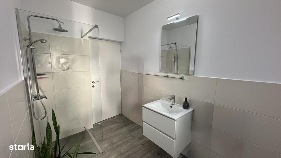Casă cu 4 camere decomandat cu Teren 550 Mp în Săsar