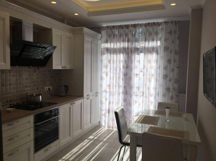 Apartament cu 2 camere decomandat în Borhanci