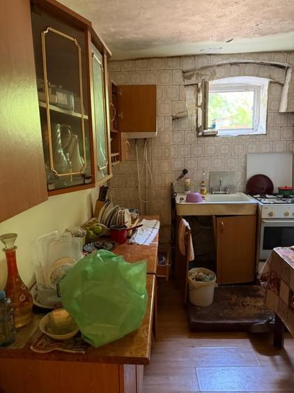 Apartament 2 camere, curte, garaj, zona centrală - 2
