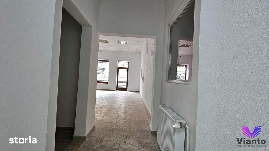 Spațiu comercial, de 58 mp, în Central