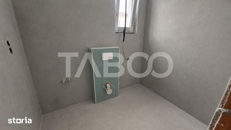 Casă cu 3 camere cu Teren 230 Mp în Central
