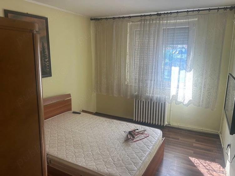 Vand apartament 3 camere, Reghin - 1