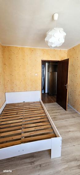 Apartament cu 3 camere decomandat în Militari
