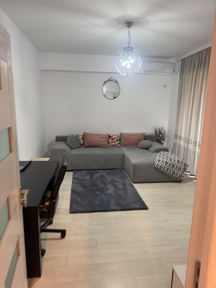 Apartament cu 2 camere decomandat în Exterior Vest