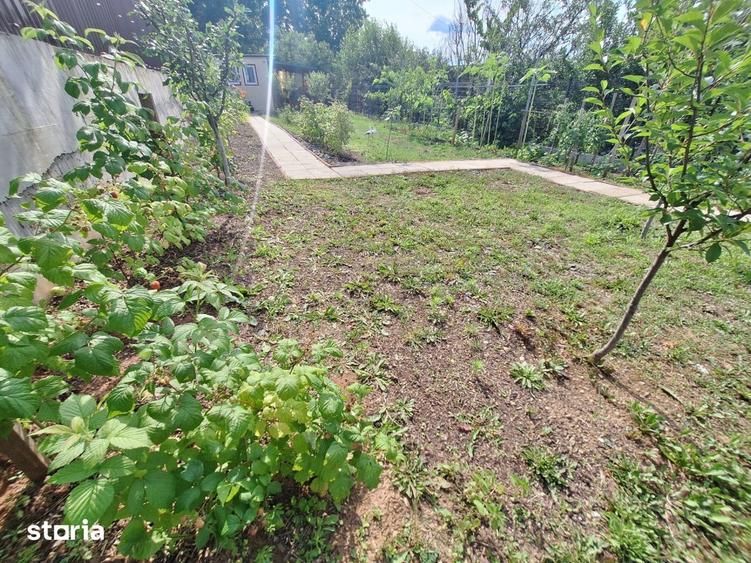 Teren de 437 mp, în Florești