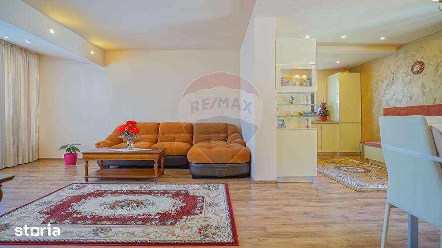 Casă cu 4 camere cu Teren 742 Mp în Dârste