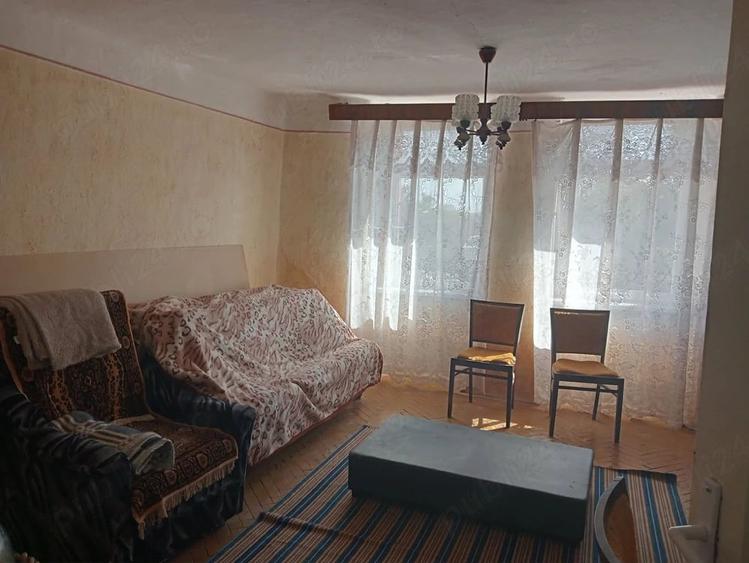 Casă cu Teren 150 Mp în Checea