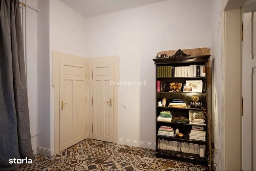 Apartament 2 camere 95 mp in Piata Unirii
