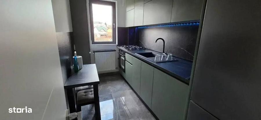 Apartament cu 2 camere decomandat în Titan — fotografia 1