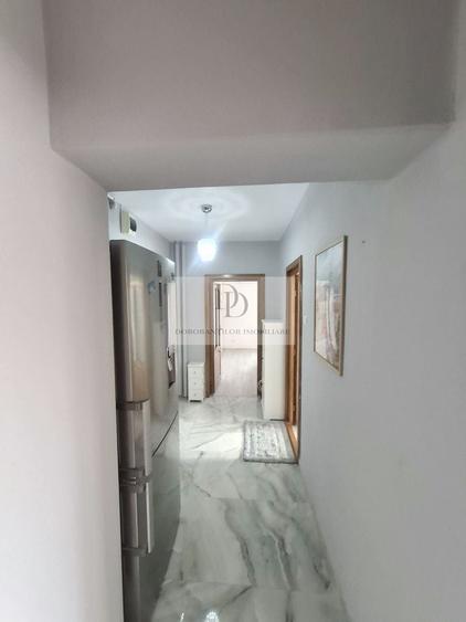 Apartament cu 3 camere decomandat, mobilat în Central