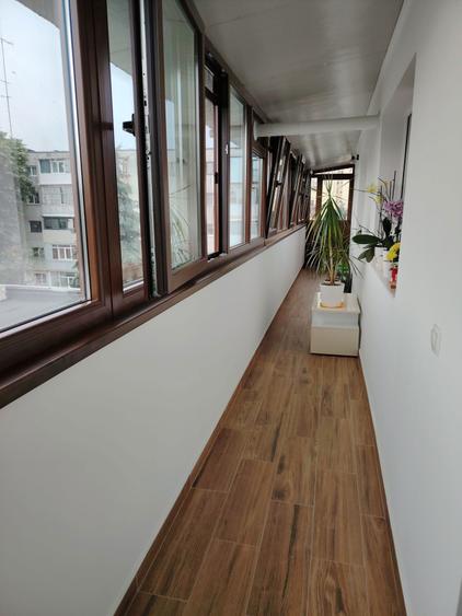 Apartament cu 3 camere decomandat în Geamăna
