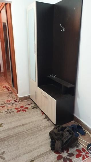 Apartament cu 3 camere decomandat în Nicolina
