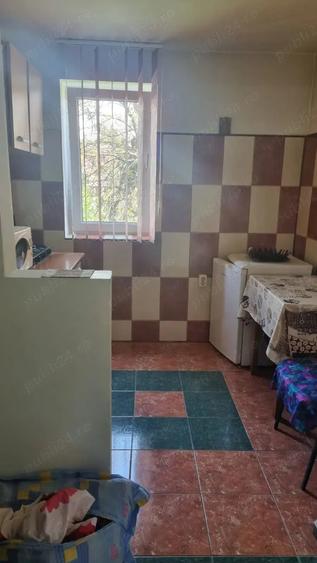 Apartament cu 2 camere decomandat în Slănic