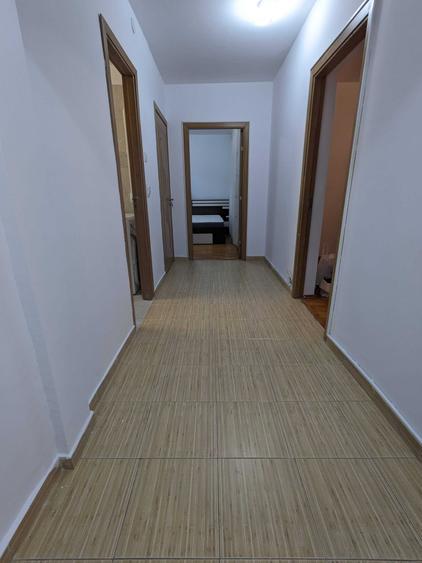 Apartament cu 2 camere decomandat în Drumul Taberei