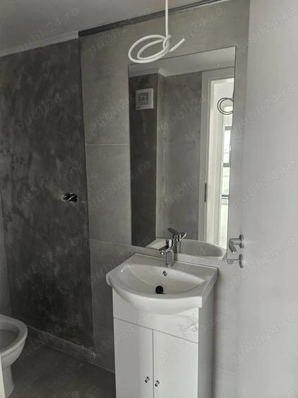 Apartament cu 4 camere decomandat în Dobroești