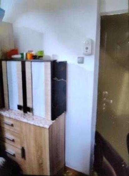 Garsonieră în Vest