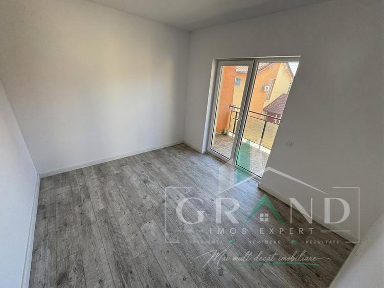 Duplex cu 4 camere cu Canalizare în Iris