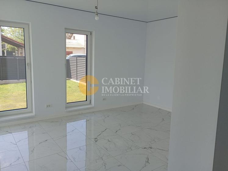 Casă individuală cu 3 camere cu Canalizare în Dancu