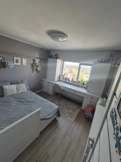 Apartament cu 3 camere decomandat în Gării