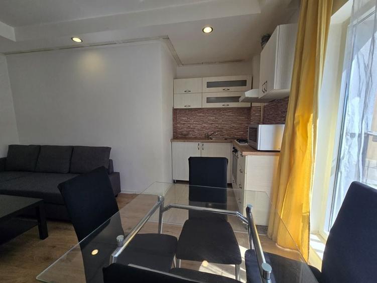 Apartament cu 2 camere semidecomandat în Ștefăneștii de Jos