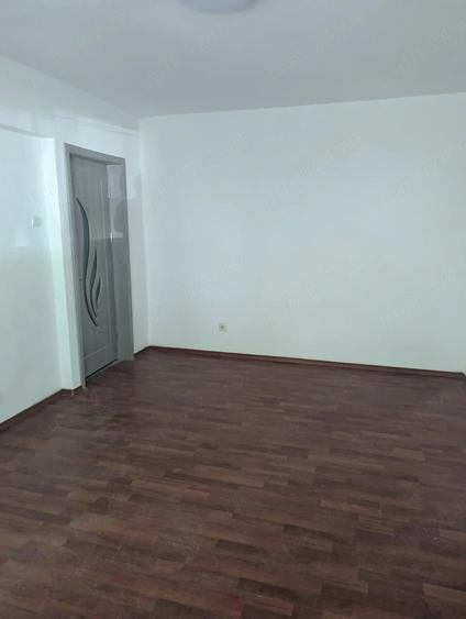 Inchiriez Apartament 2 Camere - Parter - Intrare Separata - Energiei - 5