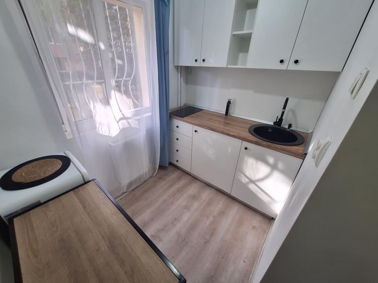 Garsonieră decomandată în Complex Studențesc