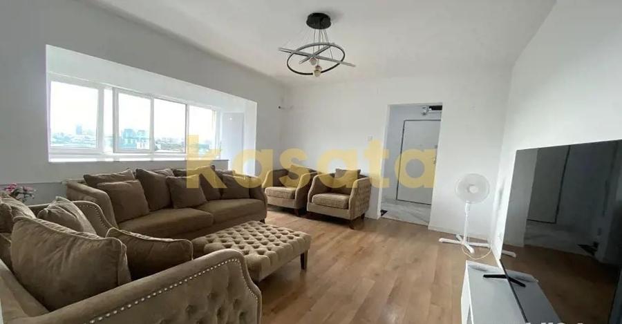 Apartament cu 3 camere semidecomandat, mobilat în Colentina