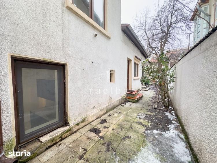 Casă cu 4 camere cu Teren 232 Mp în Grivița