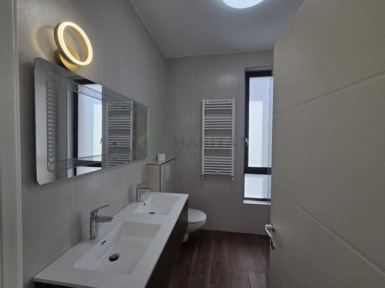 Casă individuală cu 5 camere cu Canalizare în Tunari