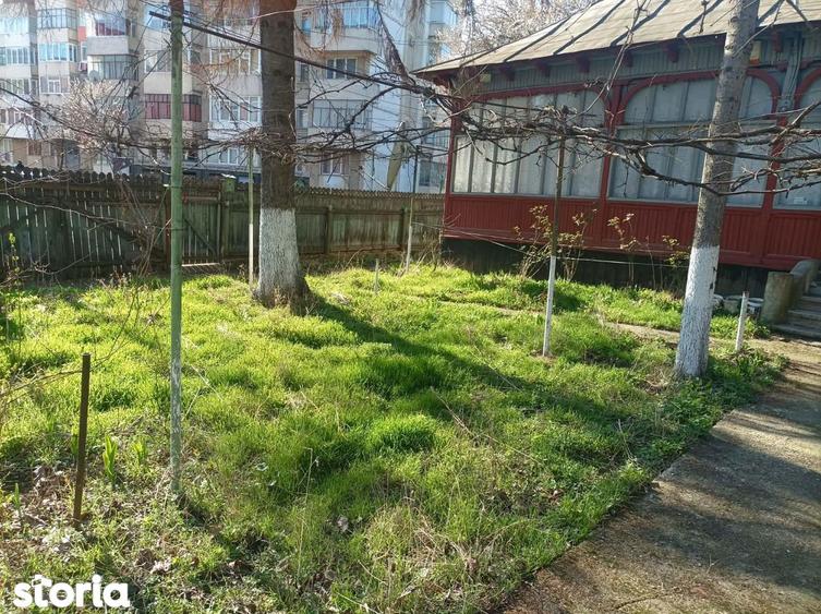 Casa + teren 1000mp Piatra Neamt - 1