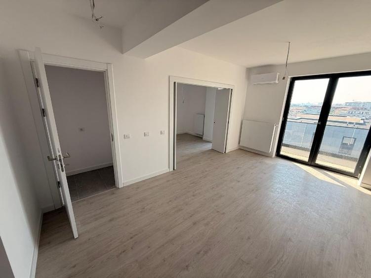 Garsonieră decomandată în Străulești