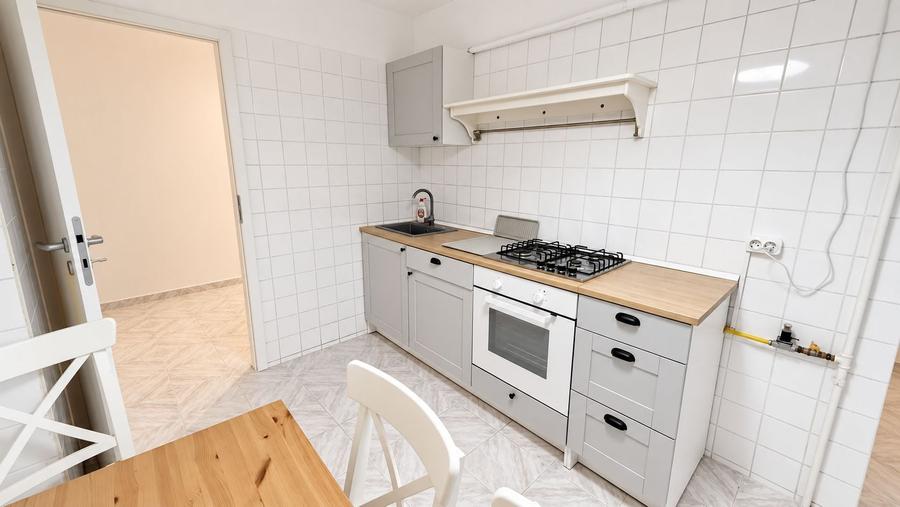 Apartament cu 3 camere decomandat în Timpuri Noi