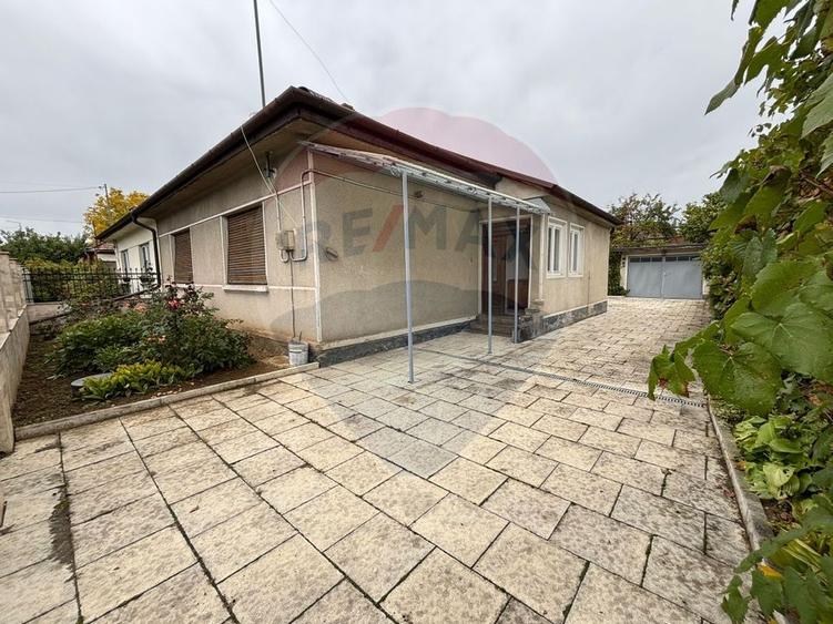 Casă individuală cu 5 camere cu Teren 446 Mp în Ultracentral