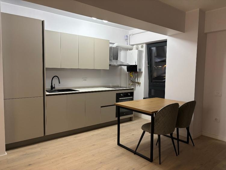 Apartament cu 2 camere semidecomandat în Central