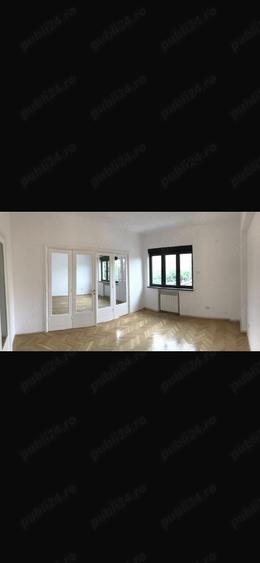 Apartament cu 5 camere semidecomandat în Amzei