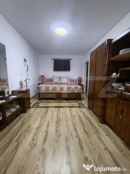 Casă cu 4 camere cu Teren 2000 Mp în Crasna