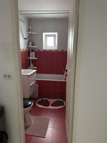 Apartament cu 2 camere decomandat în Florești