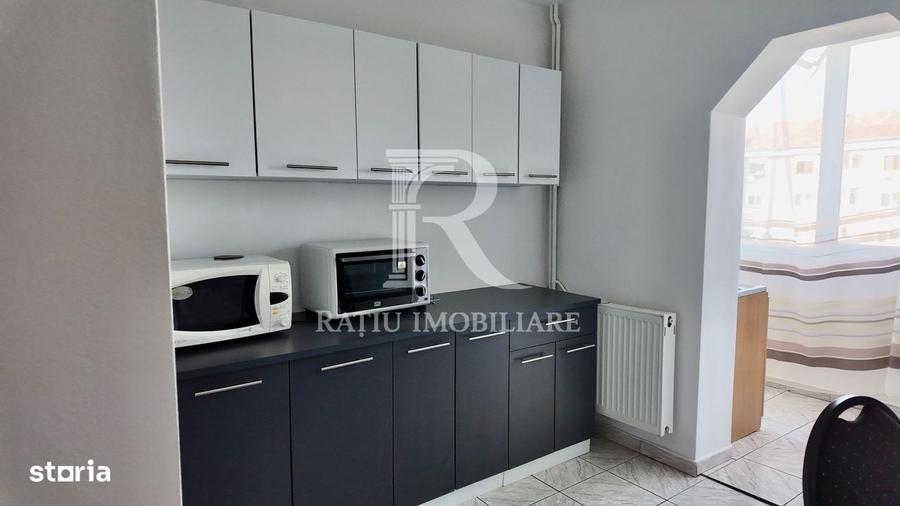 Apartament cu 3 camere decomandat în Salca