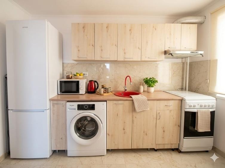Apartament cu 2 camere semidecomandat, mobilat în P-ța Victoriei