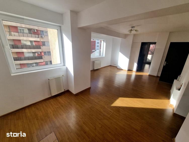 Apartament cu 2 camere semidecomandat în Central